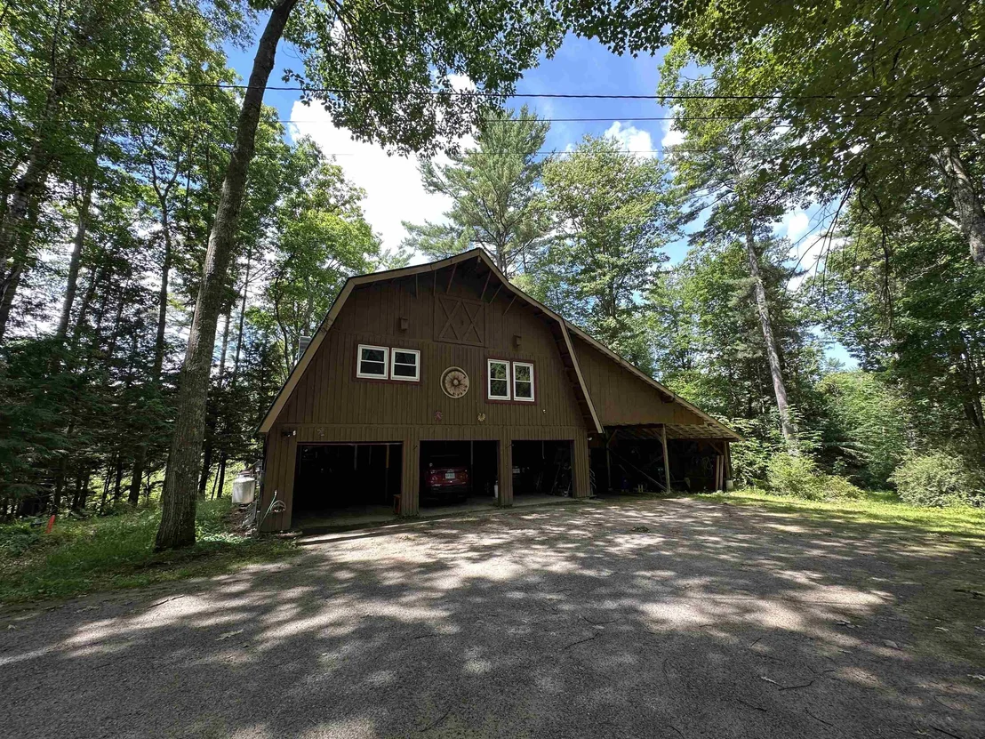 Photo of 220 Monadnock