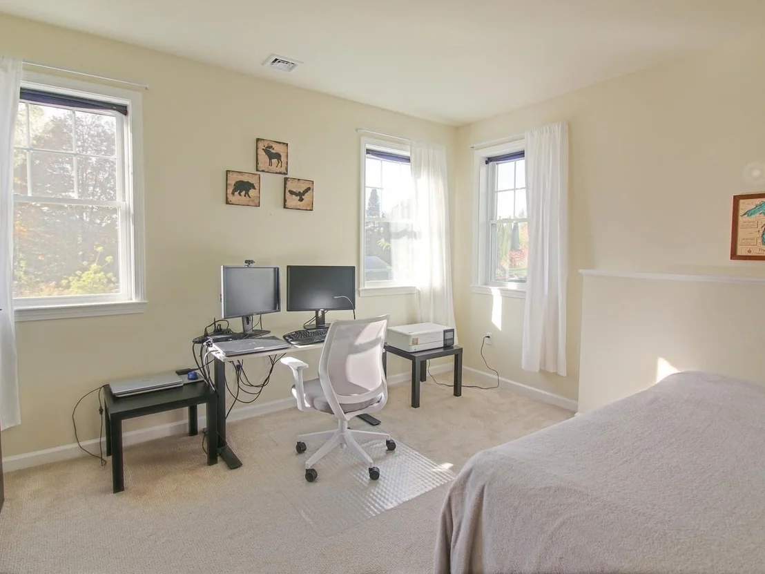 Photo of 115 Horseshoe