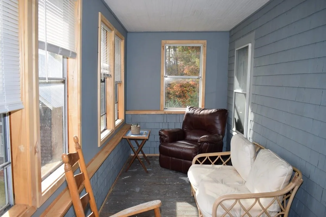 Photo of 331 Lancaster