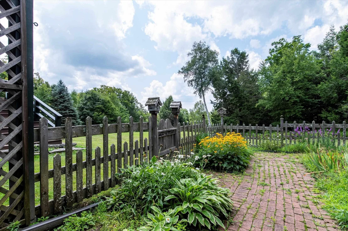 Photo of 365 Timson Hill