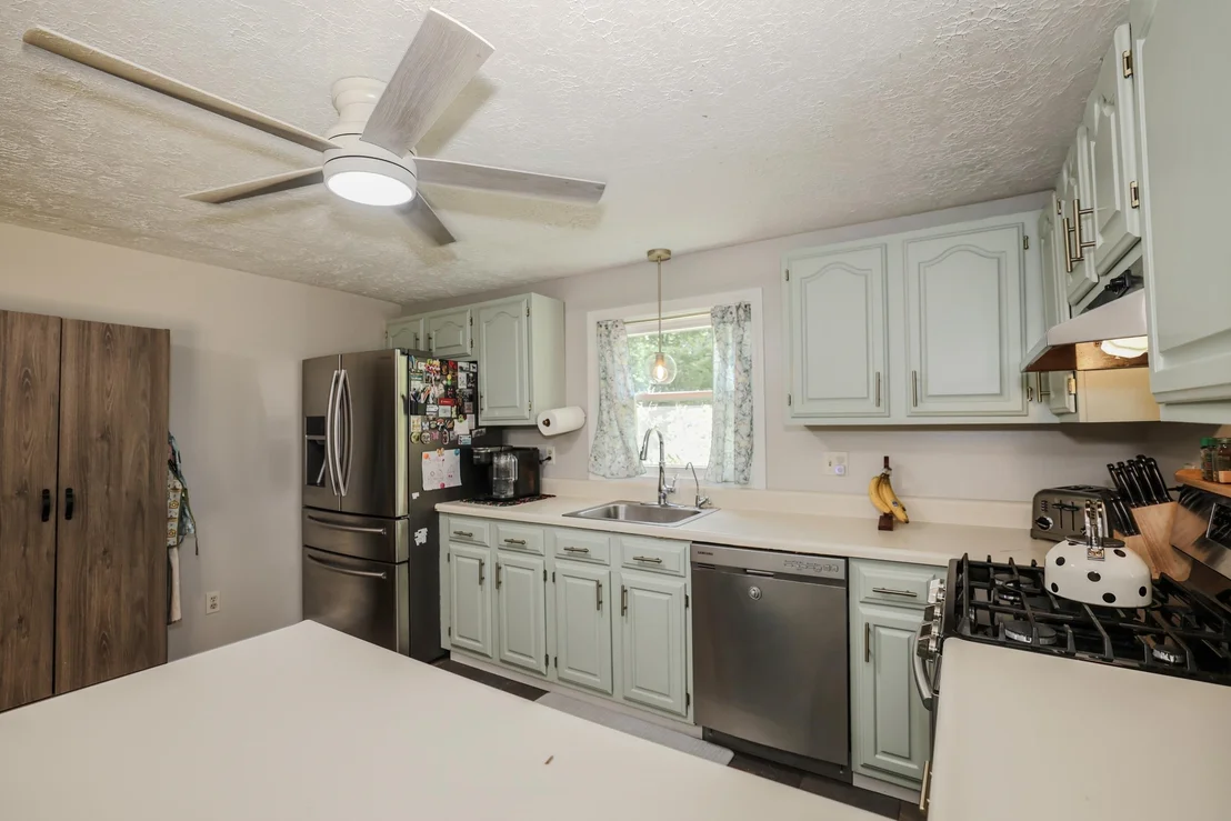 Photo of 285 Colby