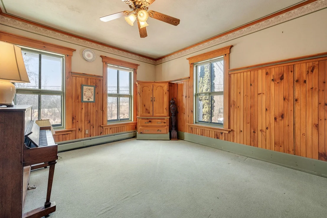 Photo of 546 Anderson
