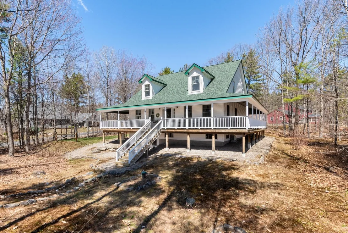 Photo of 8 Oak Knoll