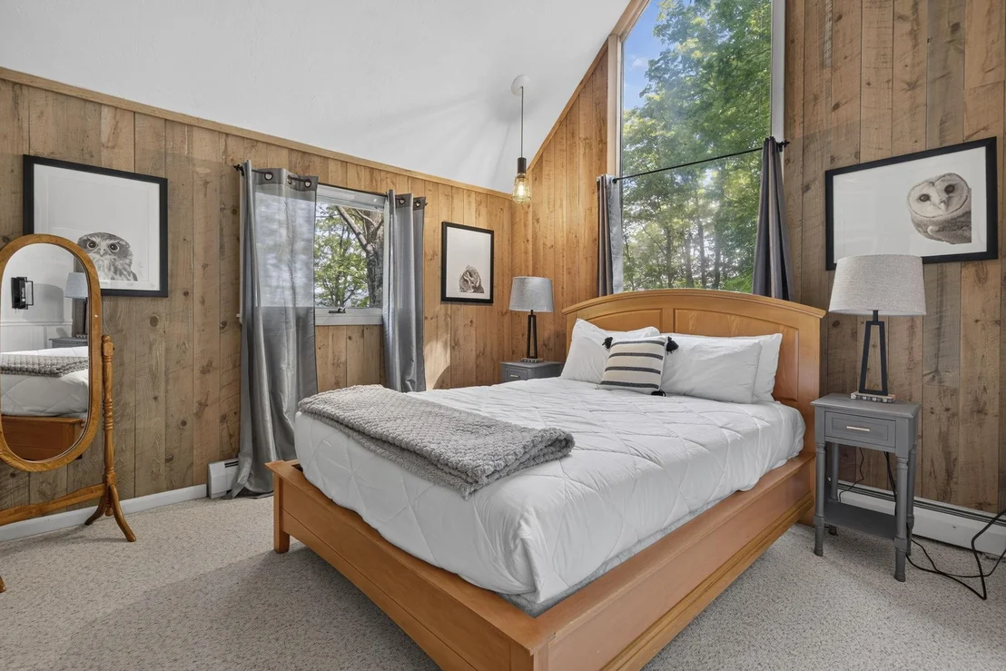 Photo of 136 Summit