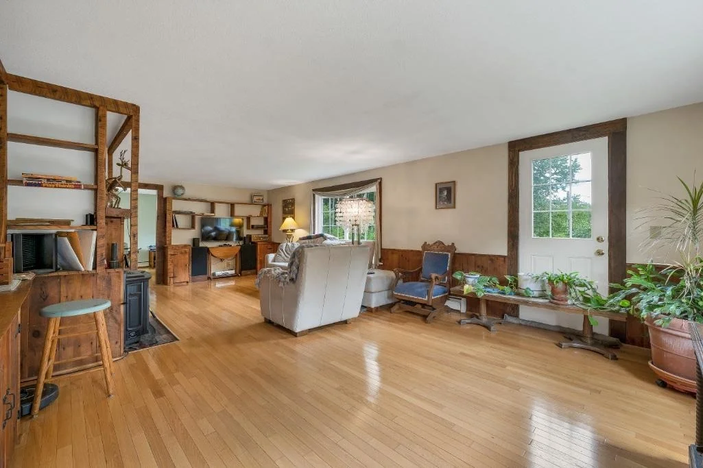 Photo of 533 Ellsworth Hill
