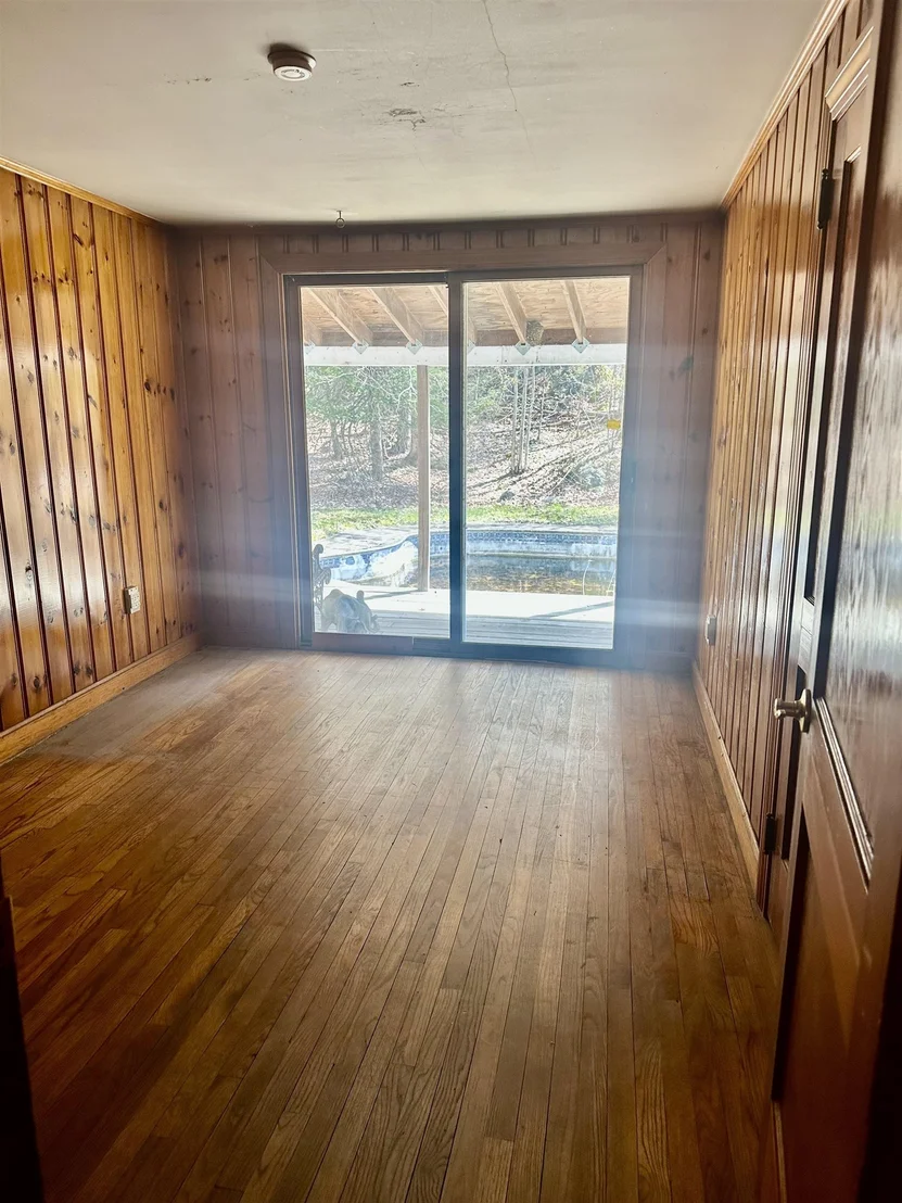 Photo of 1188 Valley