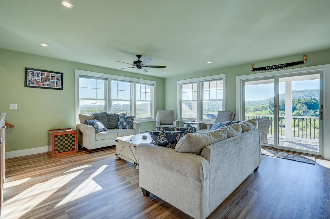 Photo of 123 Skyline