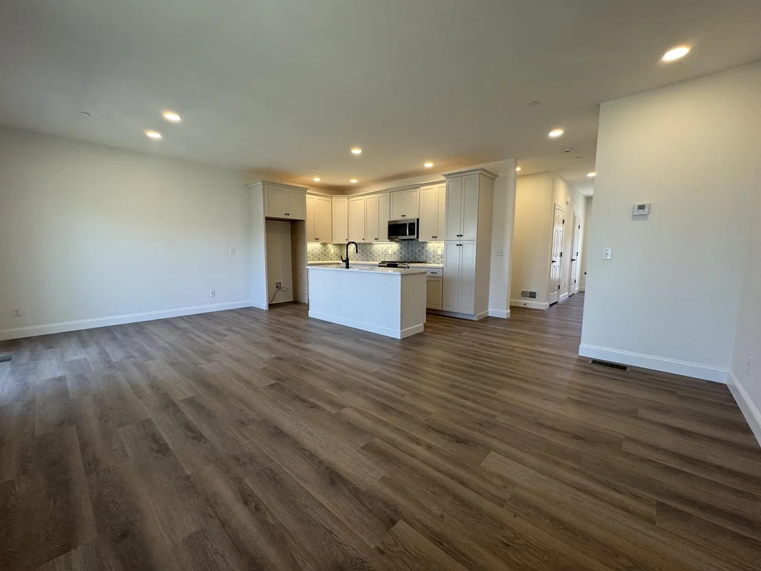 Photo of 8A Dearborn