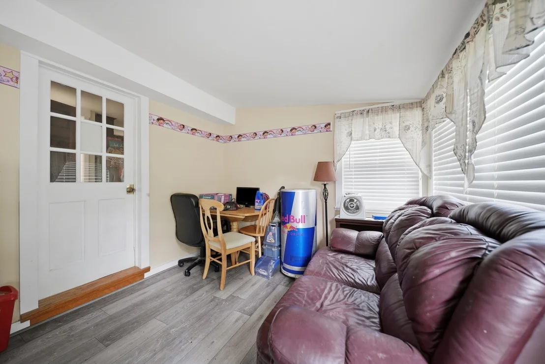 Photo of 30 Harris