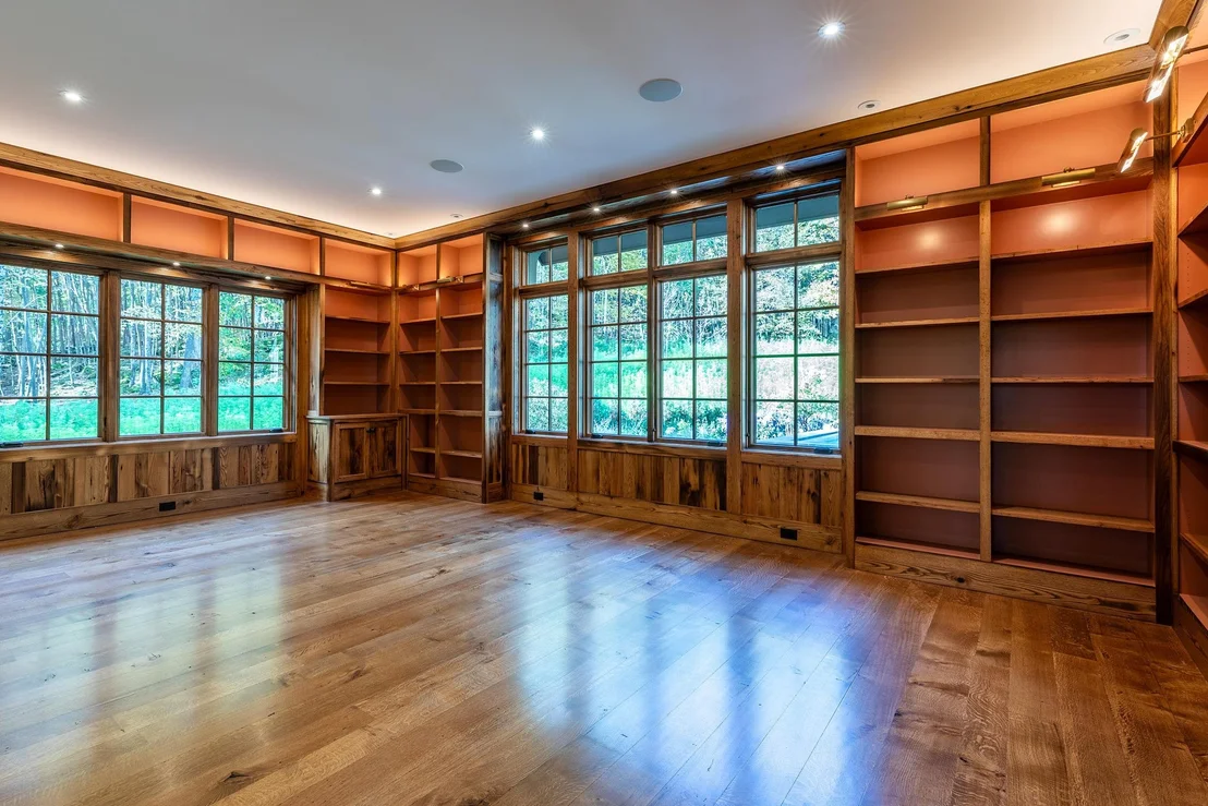 Photo of 515 West Fields