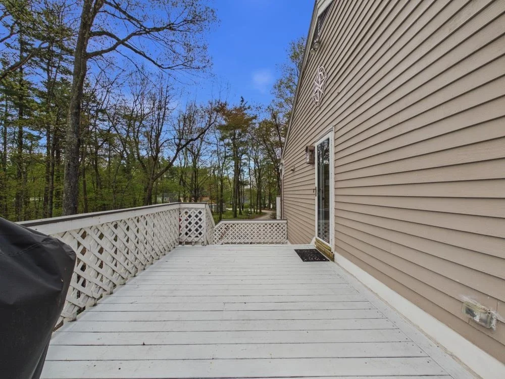 Photo of 6 Maple