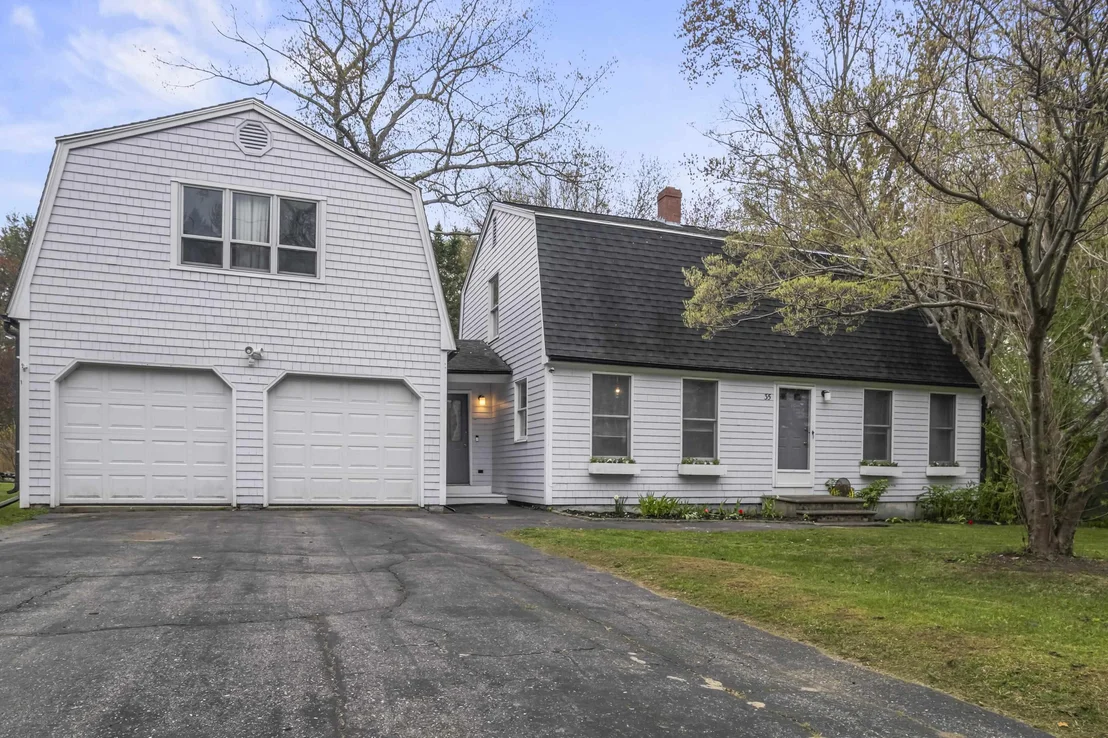 Photo of 35 Buttonwood