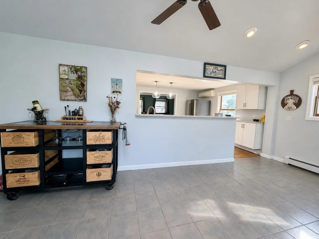 Photo of 23 Guyette