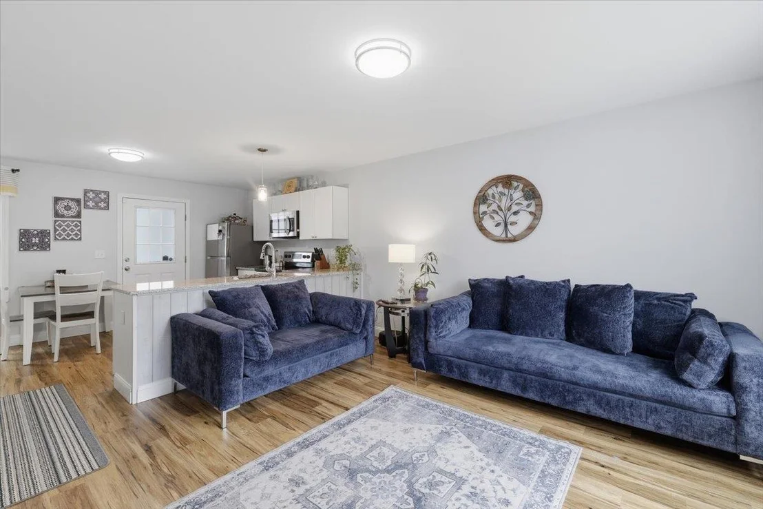 Photo of 60 Pine