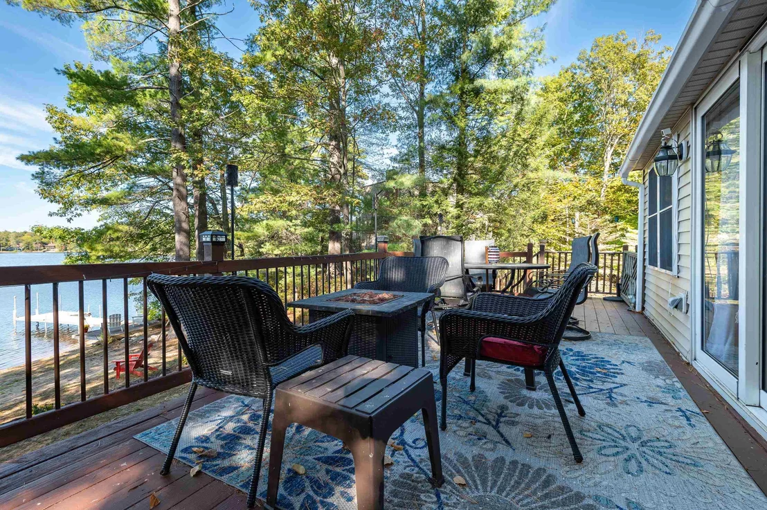 Photo of 44 Rocky Point