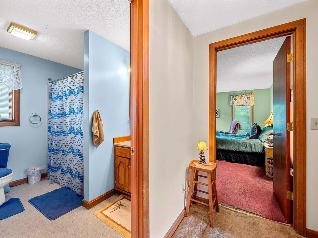 Photo of 2403 Crosstown