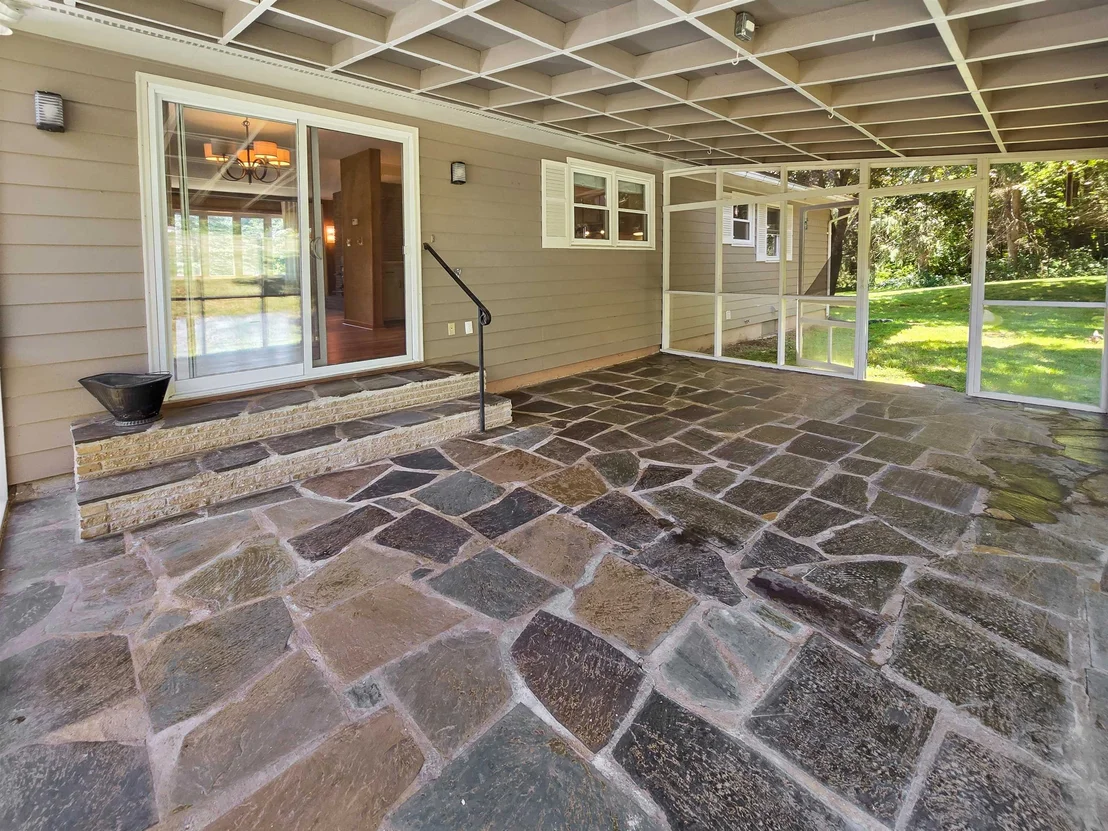 Photo of 6 Juniper Hill