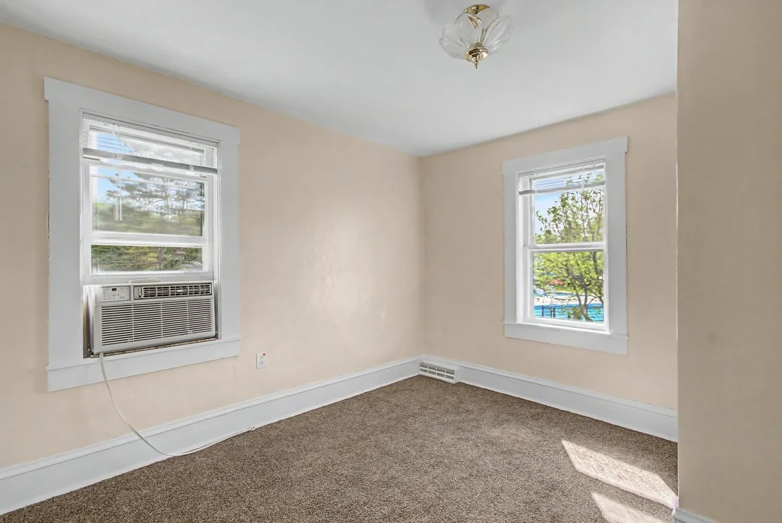 Photo of 64 Pine
