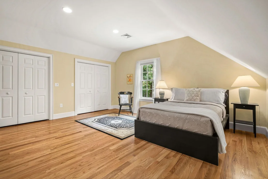 Photo of 21 Garland
