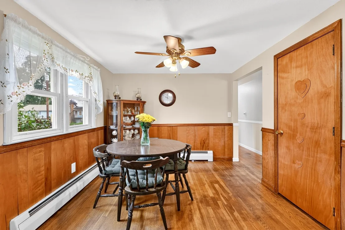 Photo of 16 Beverly