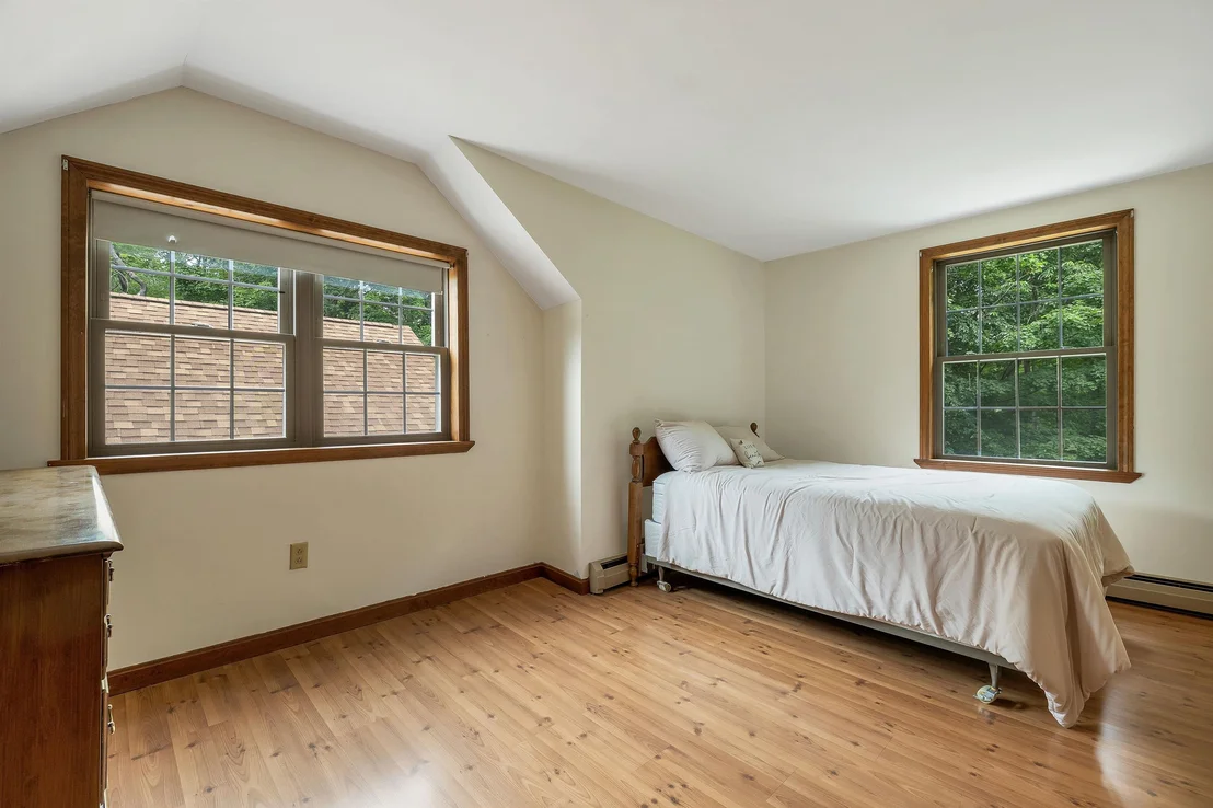 Photo of 36 Glidden