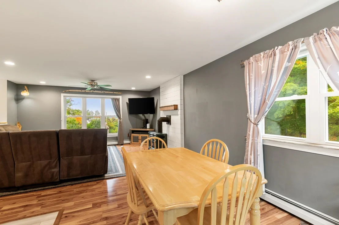 Photo of 387 St. Albans
