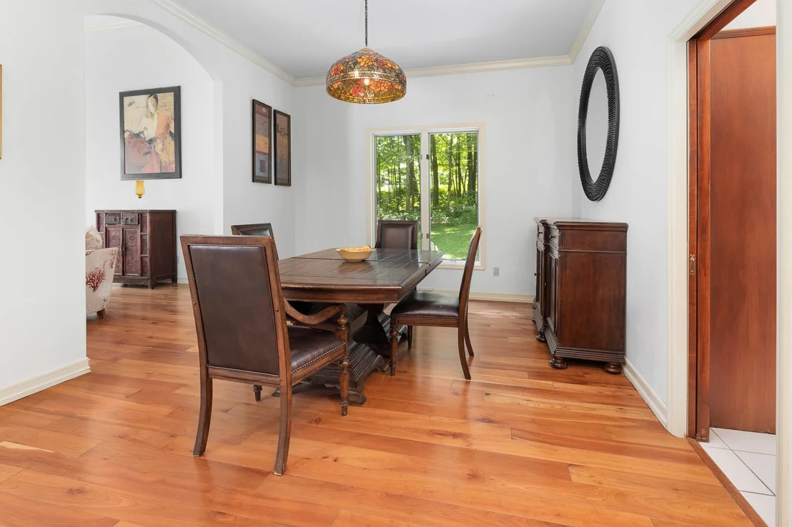 Photo of 932 McNamara