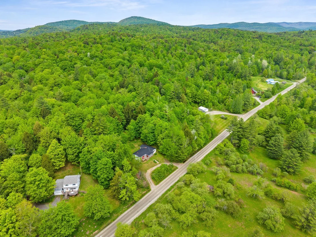Photo of 387 Foote Brook
