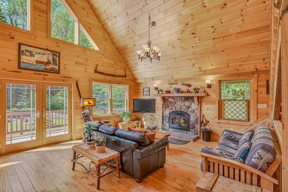 Photo of 1560 Cherry Valley