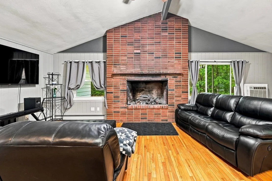 Photo of 143 Long Hill