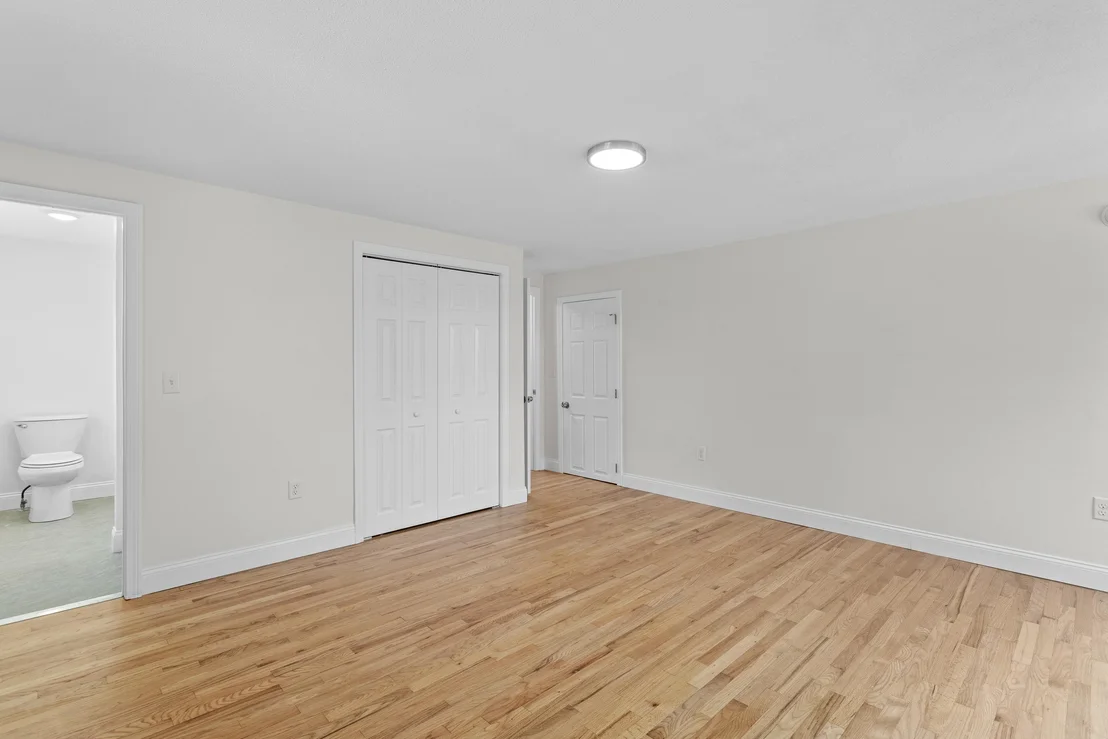 Photo of 12 Hemlock