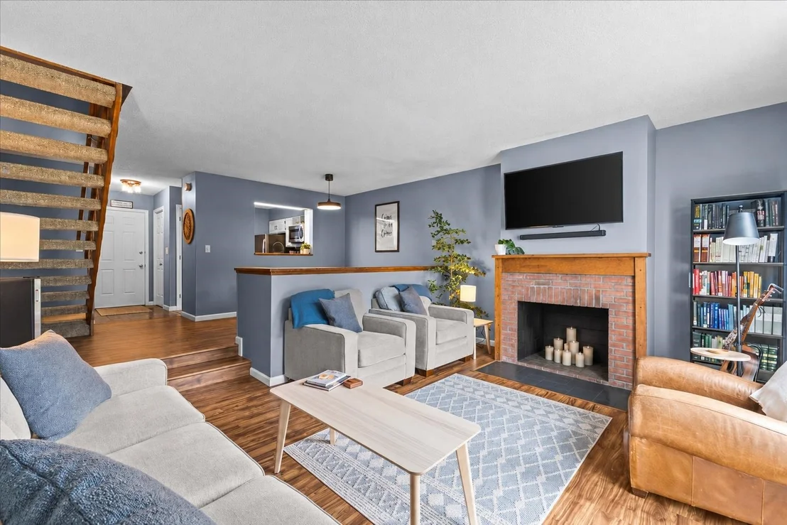 Photo of 423 Westview