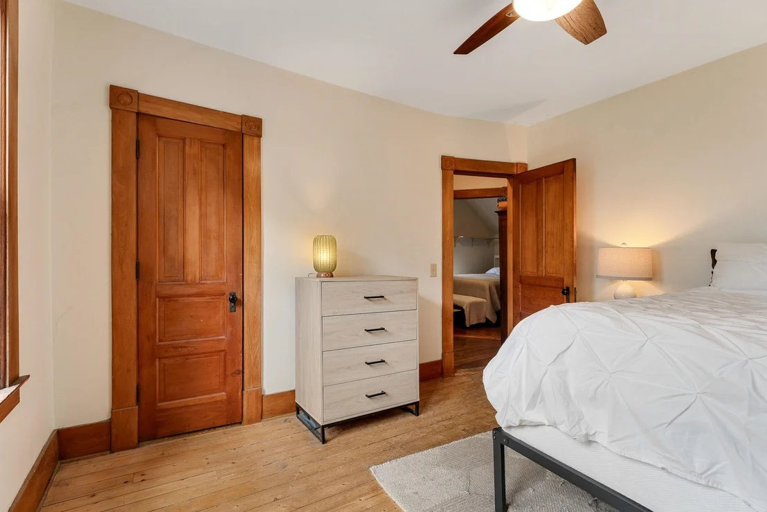 Photo of 208 Elm