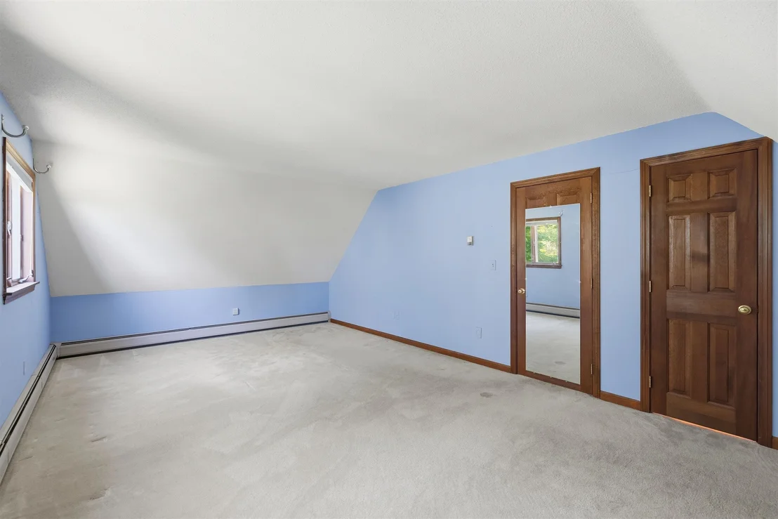 Photo of 1572 Skyline