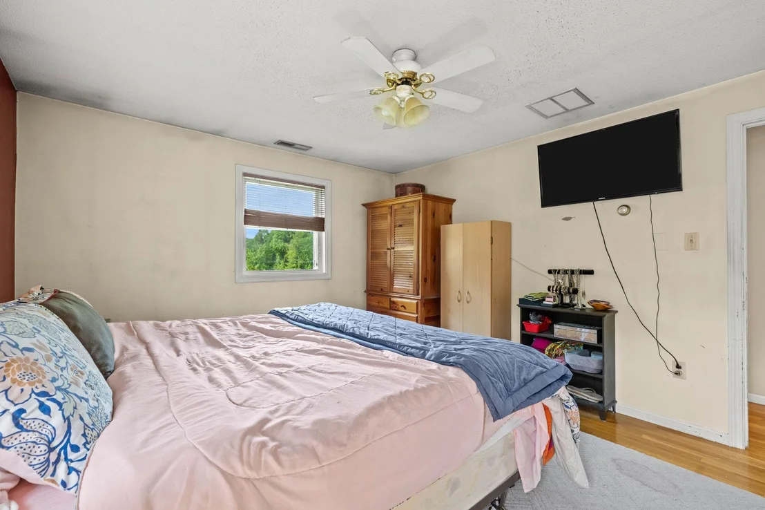 Photo of 240 Hampstead