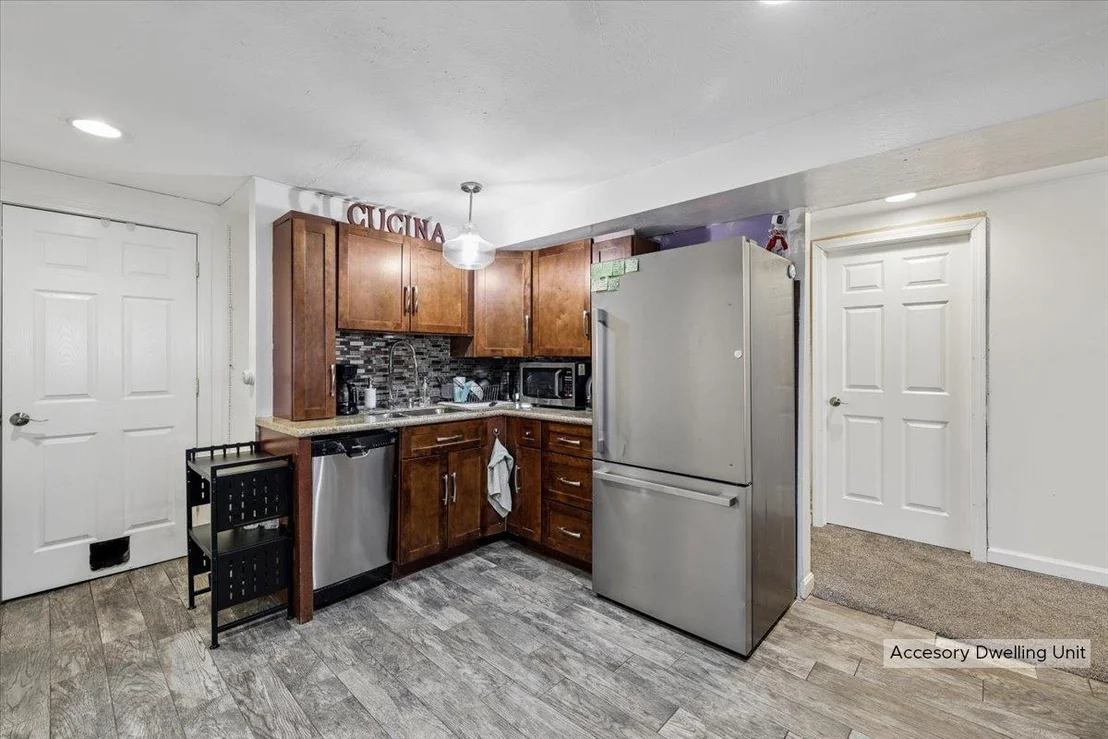 Photo of 15 Pepperell