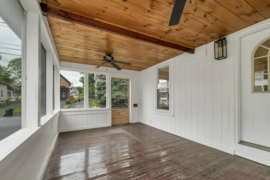 Photo of 33 Spruce