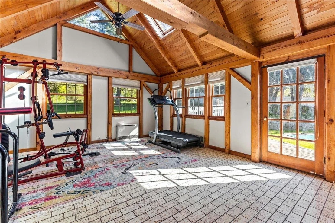 Photo of 67 Pinecrest