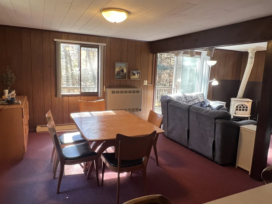 Photo of 40 Ellis Brook