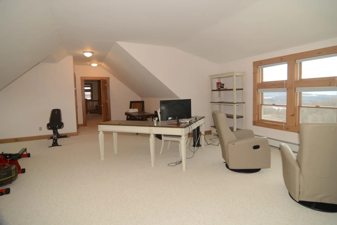 Photo of 734 Herrick