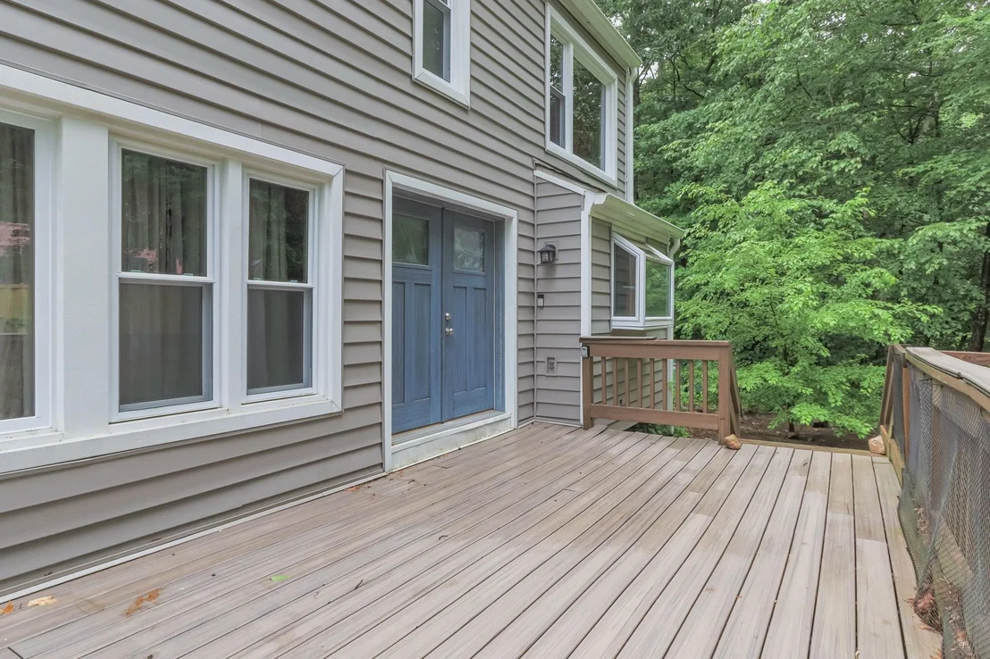 Photo of 20 Redfield