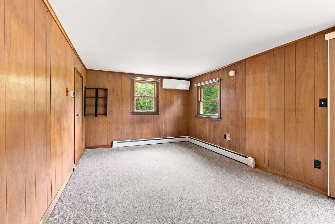 Photo of 580 Middle