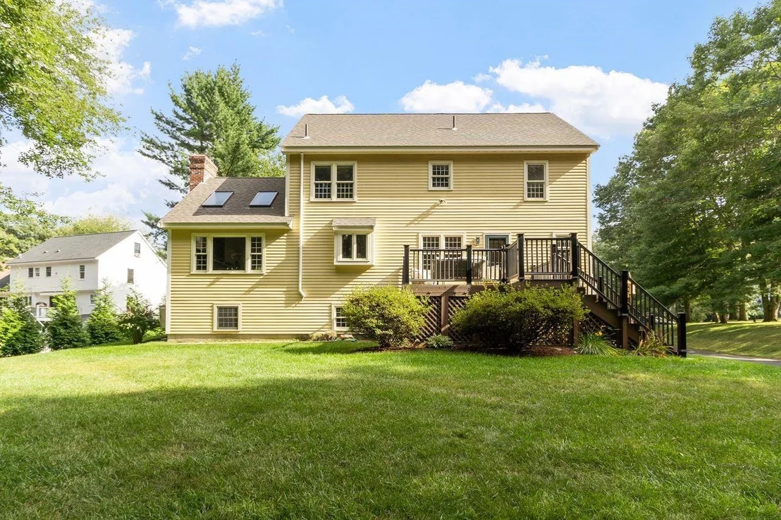 Photo of 25 Alexander