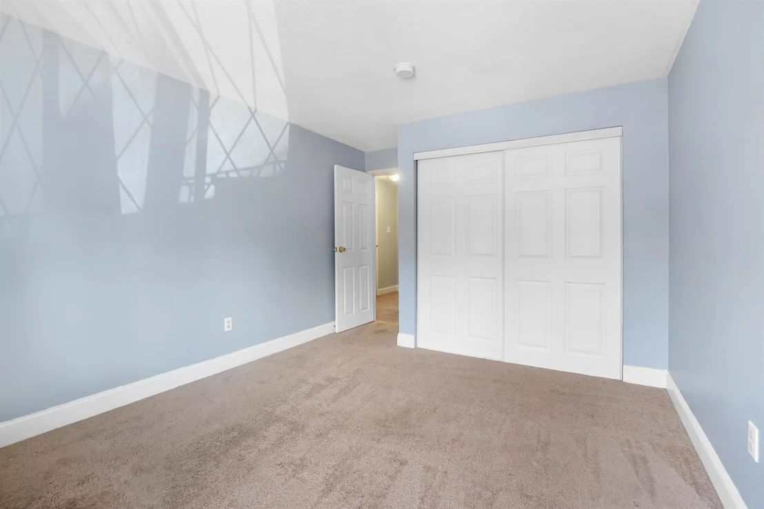 Photo of Unit 13 at 2 Silvestri