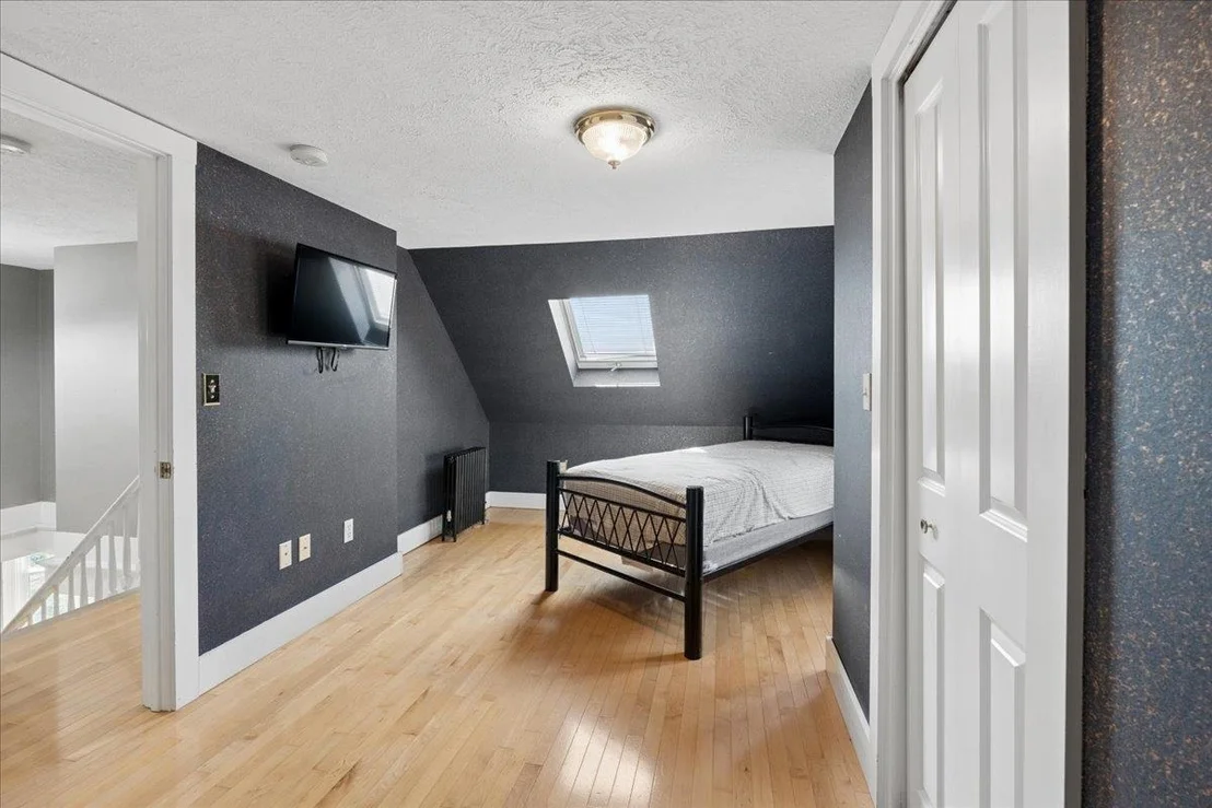 Photo of 564 River