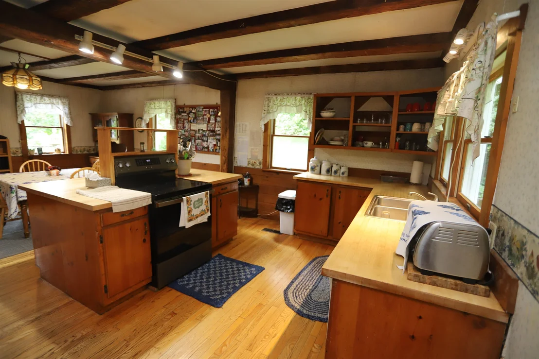 Photo of 1114 Sand Hill