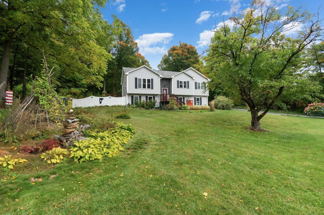 Photo of 387 St. Albans