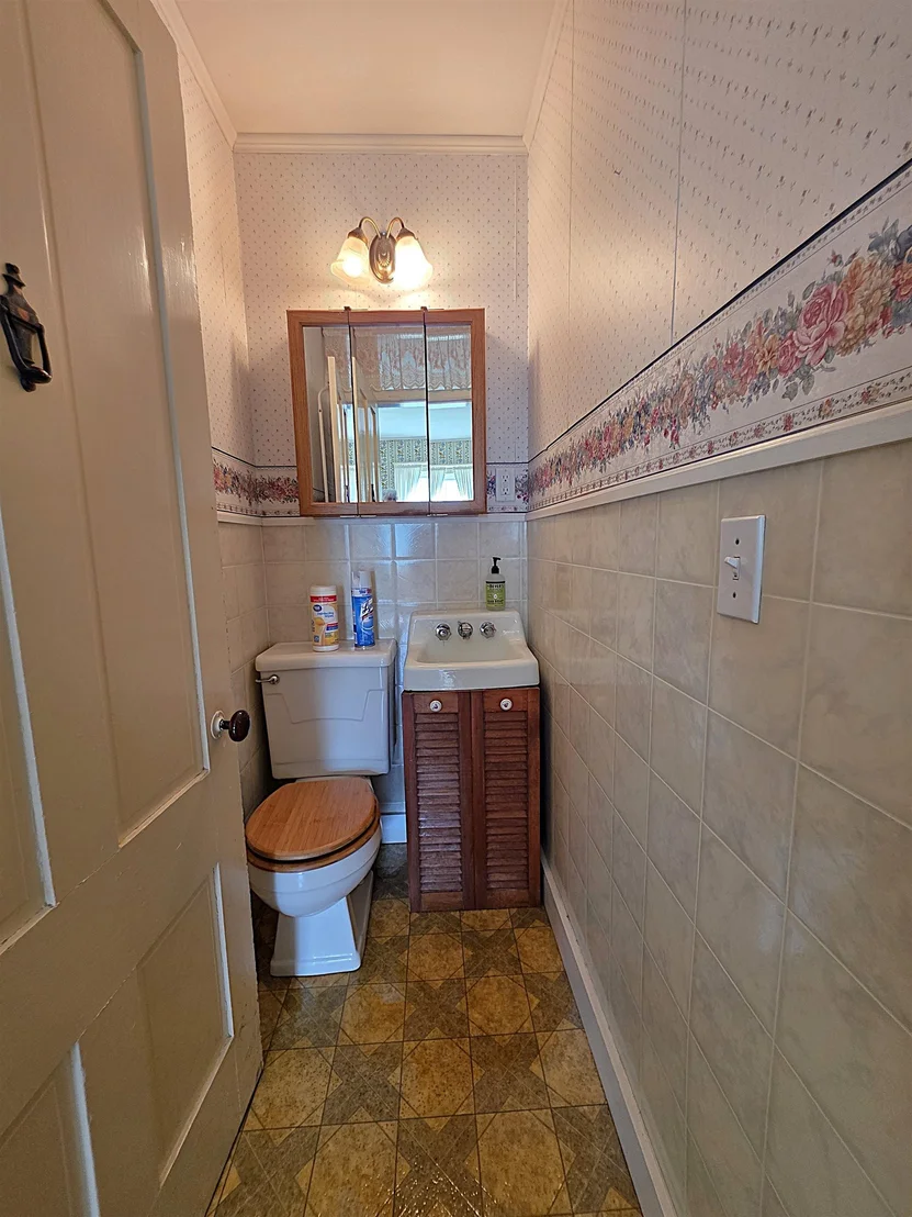 Photo of 15 Maple