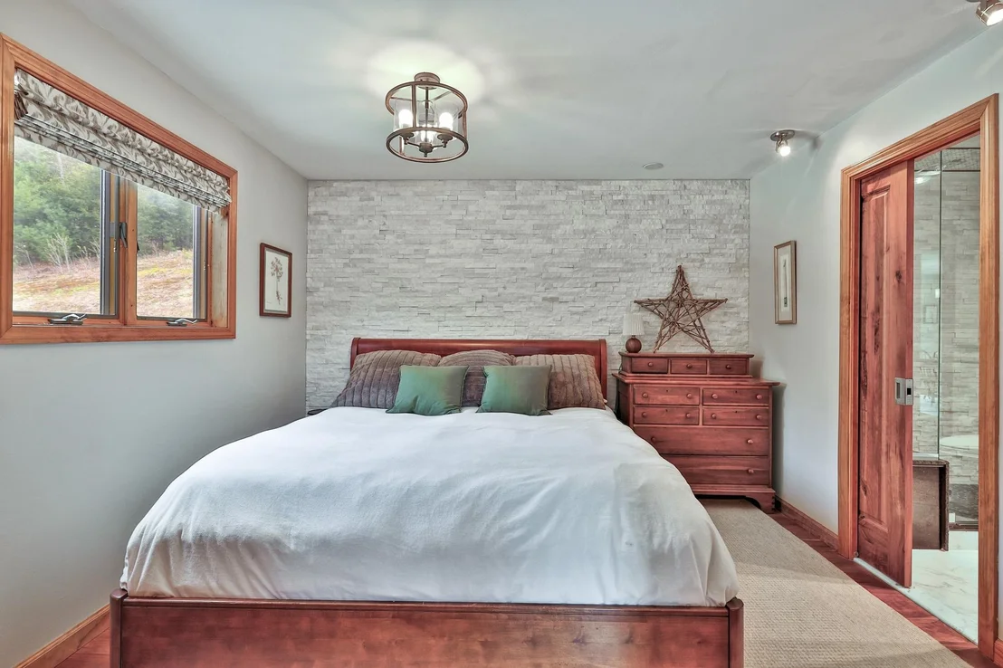 Photo of 28 Plumley