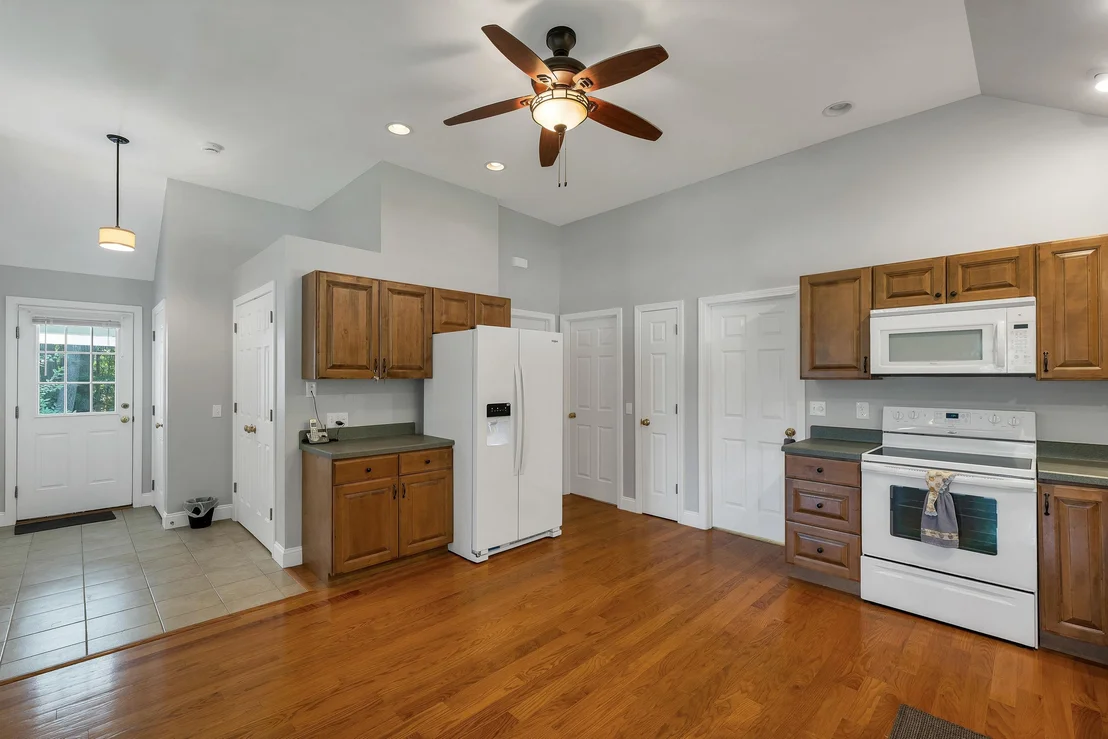 Photo of 11 Burnham